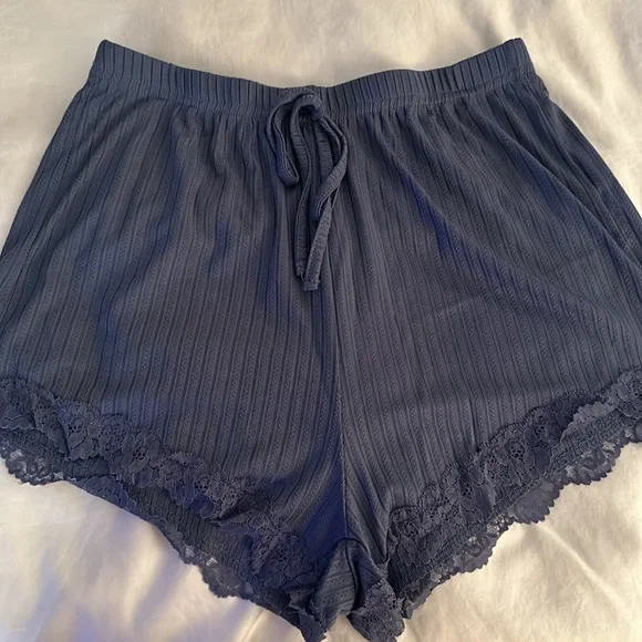 SHEIN two piece Jammie set - Picture 2 of 8